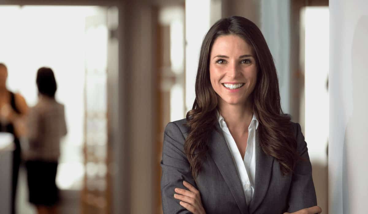 Inside Sales Specialist Job Skills, Responsibilities, and Career Growth